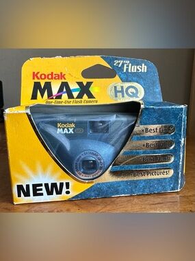 Vintage Kodak Max HQ One-Time-Use 27 Exposures Compact 35mm Film Flash Camera